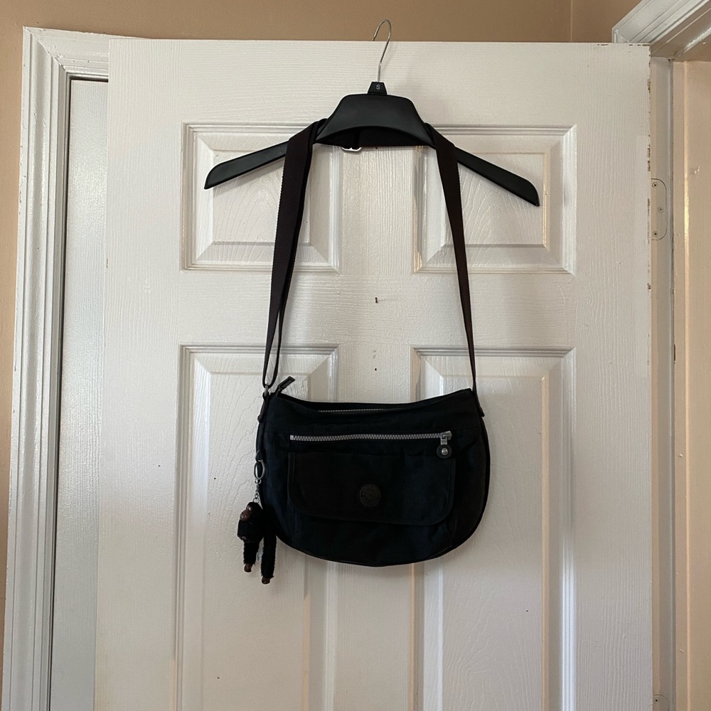 VTG 90s Y2K Kipling Belgium Davina Black Nylon Crossbody Bag Monkey keychain - Picture 3 of 16